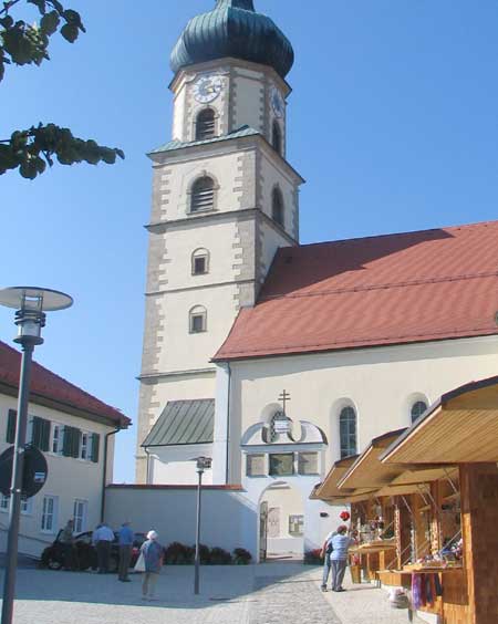 Die Wallfahrtskirche von Neukirchen b. Hl. Blut